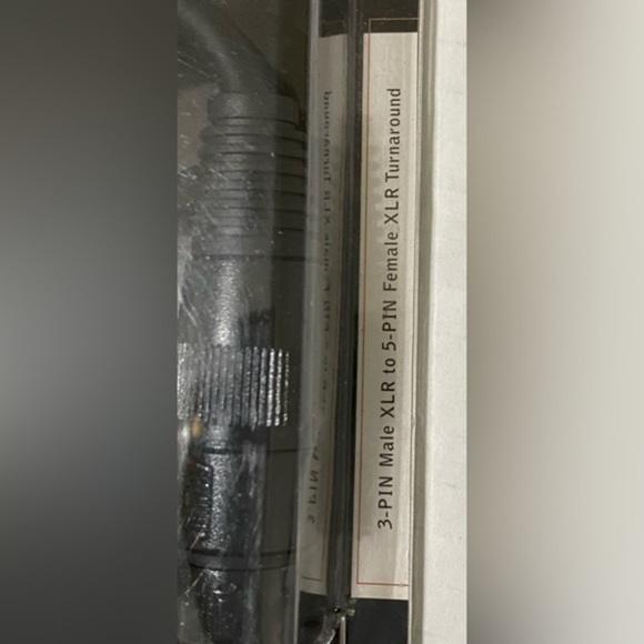 American D 5-Pin Male to 3-Pin
Female XLR Turnaround DMX
Cable - Picture 3 of 4